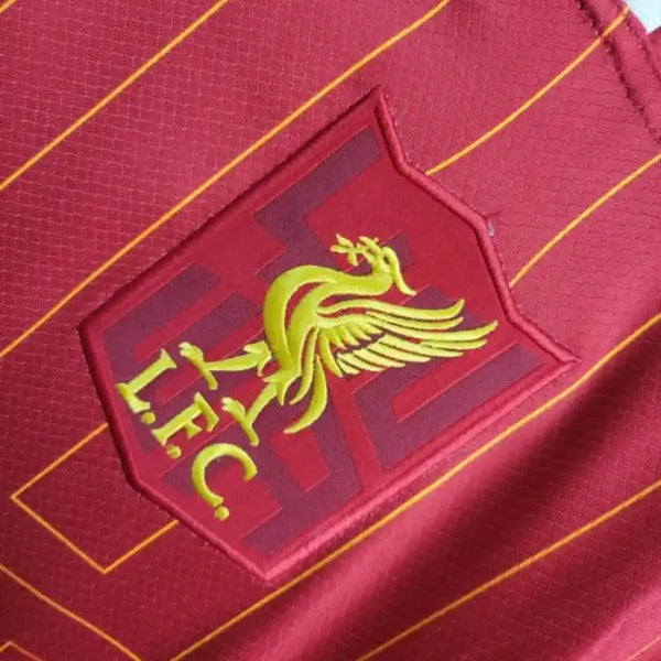 Liverpool Home 24-25 Jersey with shorts image 2